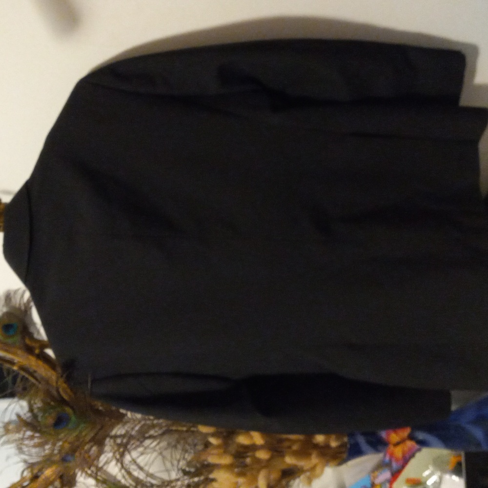 RJ Essentials coat, jacket - Picture 3 of 3